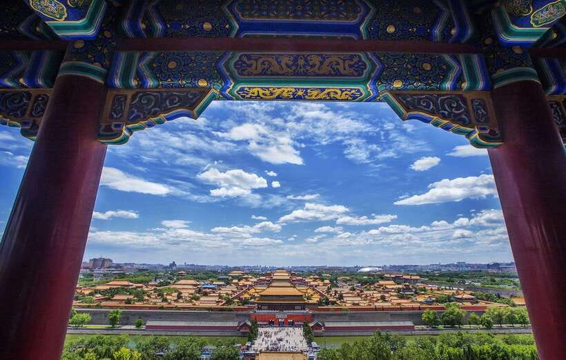 2-Day Beijing Must-See Tour:4 UNESCO Sites+Tian'anmen&Hutong - Hutongs and Yinding Bridge: Real Old Beijing, Not a Theme Park