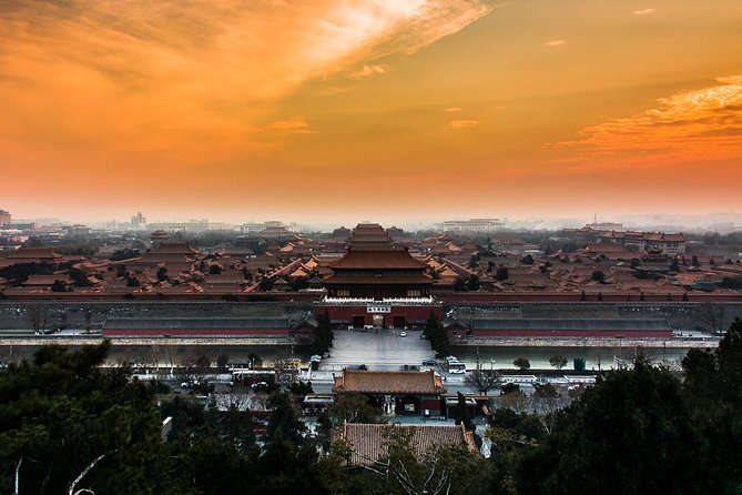 2-Hour Beijing Private Jingshan Coal Hill Park and Beihai Park Walking Tour - Two imperial gardens, one short private stroll