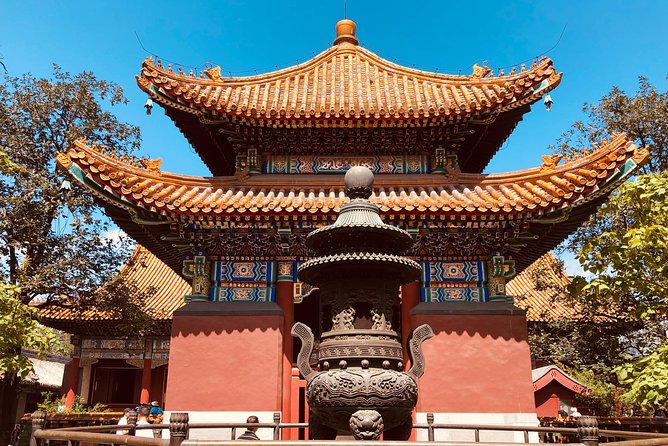 3-Hour Private Tour: Temple of Heaven and Lama Temple - Lama Temple (Yonghegong): local prayer and a giant Buddha