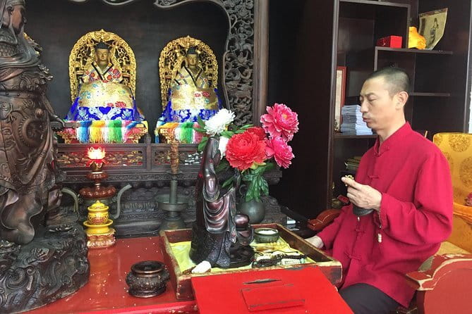 3-Hour Private Walking Tour including Monk Blessing Ceremony at Lama Temple - Key highlights you should care about