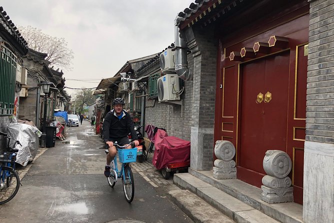 4-Hour Private Beijing Hutong Bike Tour with Dumpling Lunch - Stop 7 and 9: Nanluoguxiang plus narrow hutong lanes (including Mao’er)