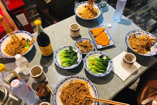 4-Hour Private Tour of Calligraphy Class, Hutong and Dumplings - Optional hike: China and France Friendship pavilion if you want more legs