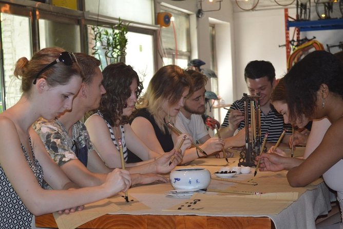 4-Hour Private Tour of Calligraphy Class, Hutong and Dumplings - The 1.5-hour calligraphy class with Richard: technique plus mindset