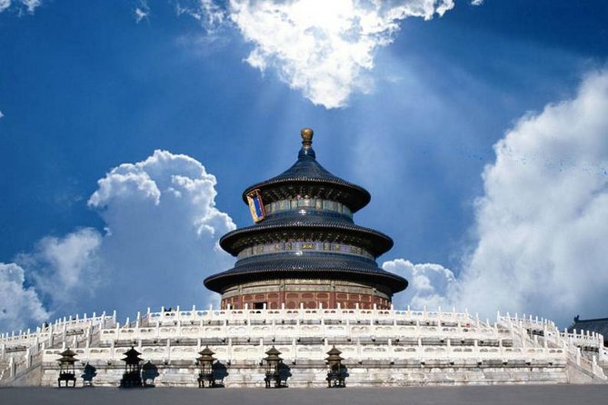 7 Days Private Tour of Beijing, Xian, Shanghai by Bullet Train - Day 2 at Mutianyu: Great Wall scale, Dingling Underground Palace, and stadium photo time