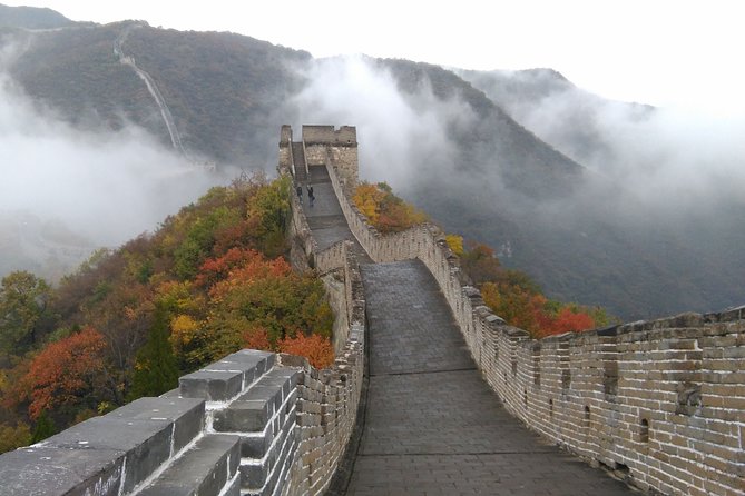 All-inclusive Day Tour: Mutianyu Great Wall & Beijing Panda Zoo with Local Lunch - Guides who make it click: Wendy, Lucy, Maggie, and Jerry