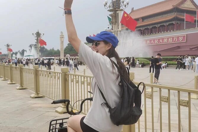 All-Inclusive Mutianyu Great Wall Hiking and Helicopter Overlook Tour - Hike time on Mutianyu Great Wall: the part you’ll remember