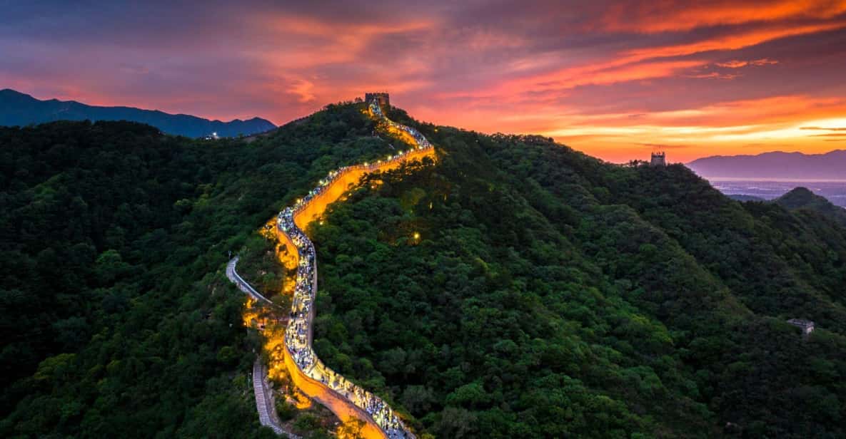 Beijing：Badaling Night Great Wall Ticket, Tour & Show - What the evening walk feels like in practice