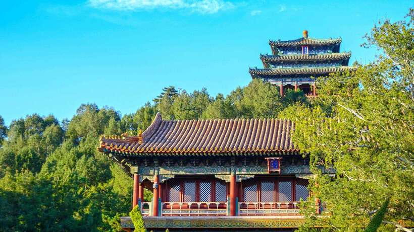Beijing：Jingshan Park (Palace Museum Garden) Ticket - Evening Light Show and Cultural Performance: Worth It, but Time It Carefully