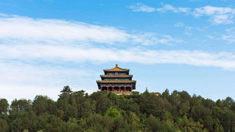 Beijing：Jingshan Park (Palace Museum Garden) Ticket - QR Code Entry: The Smooth Part If You Follow the Instructions