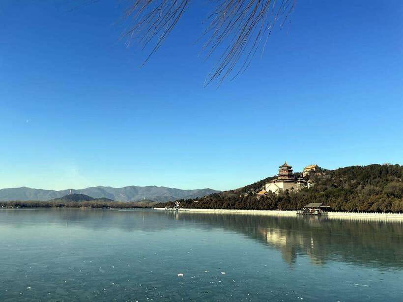 Beijing: 2-Day private Tour with Great wall& Forbidden city - Hutong Area Stops and Temple of Heaven: Beijing Beyond the Monuments