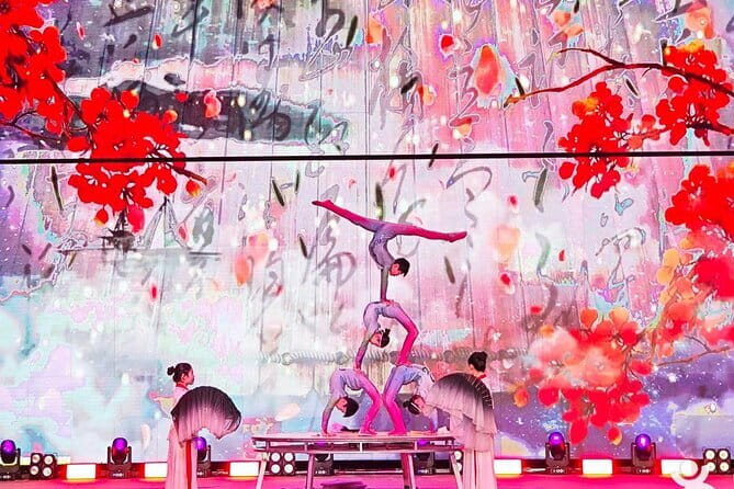 Beijing Acrobatic Show at Regal Palace Theatre (Qin Le Gong） - Beijing acrobatics at Qin Le Gong: why this show is such good value
