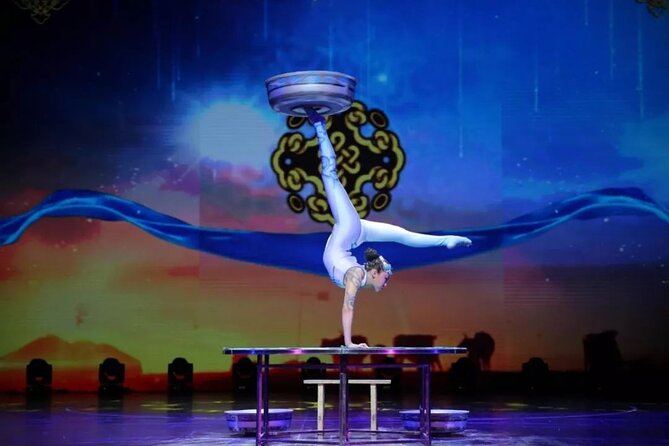 Beijing Evening Acrobat Show In Red Theater With Private Transfer - Seating and showtimes: how to choose without overthinking