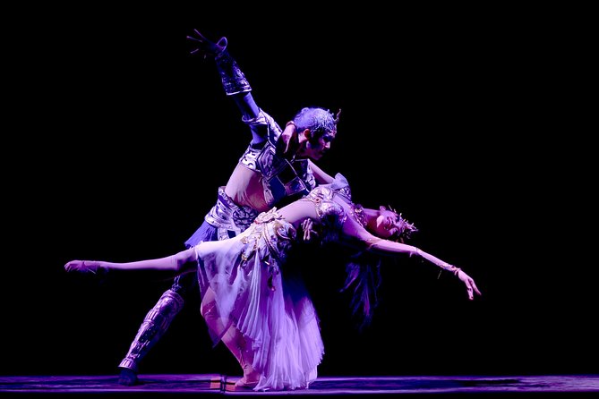 Beijing Evening Tour: Chaoyang Acrobatic Show with Peking Duck Dinner - Early show vs late show: how the order changes your evening mood