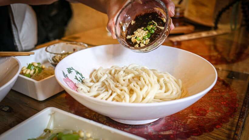 Beijing: Hidden Gems Guided Food Tour with Beer and Tastings - Why Shichahai at 6:30 PM sets the tone