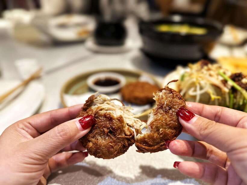 Beijing Hutong Food Crawl Delights: Peking duck, Hotpot&More - Street snacks between meals: how the bite-sized stops build the real story