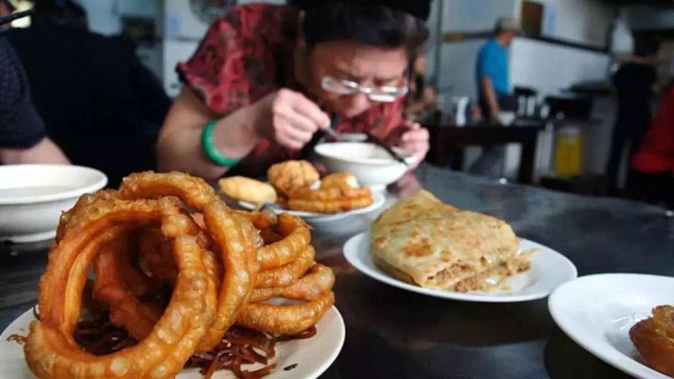 Beijing: Hutong Private Culinary Walking Tour - From jianbing to baozi: the classics you’ll likely taste