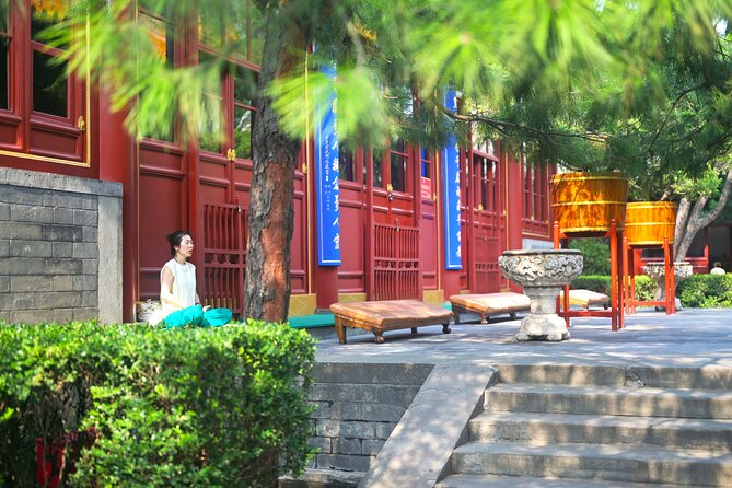 Beijing Hutong Walking Tour History, Architecture and Local Life - Guangji Temple: finger paintings and traditional temple geometry