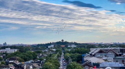 Beijing: Hutongs & Drum Tower City Walking Tour - Starting at Shichahai: The Fast Way to Get Oriented