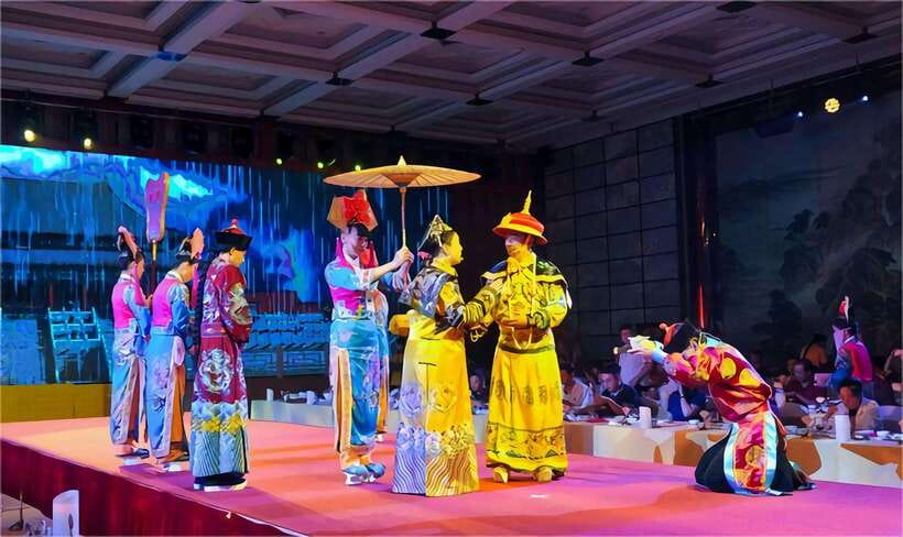 Beijing: Imperial Cuisine Experience & Cultural Performance - Imperial cuisine through five millennia: the museum portion that actually helps