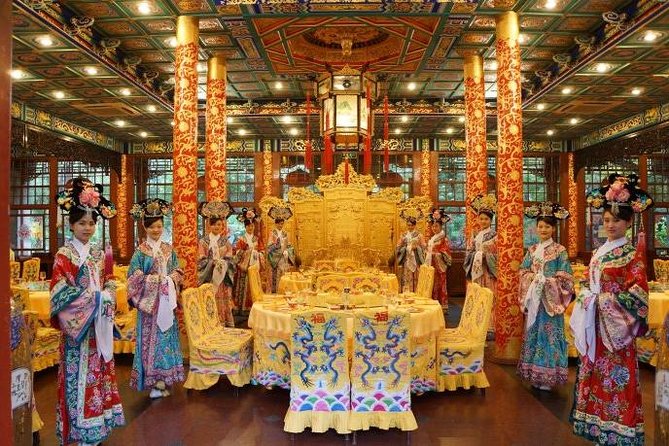 Beijing Imperial Dining Experience at Bai Jia Da Yuan Restaurant with Houhai Lake Bar Tour - Key Points You’ll Feel Right Away