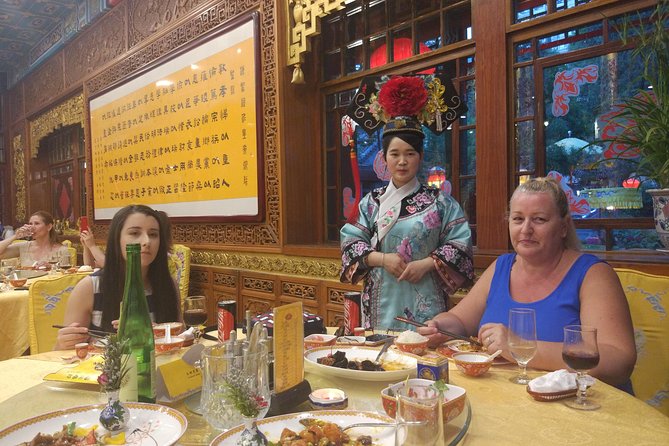 Beijing Imperial Dining Experience at Bai Jia Da Yuan Restaurant with Houhai Lake Bar Tour - Houhai Lake Bar Area: A Guided Walk and One Included Beer