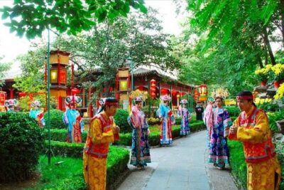 Beijing Imperial Dinning Experience with Night Tour - Night sightseeing photo stops: Olympic Park, Tian’anmen, and NCPA