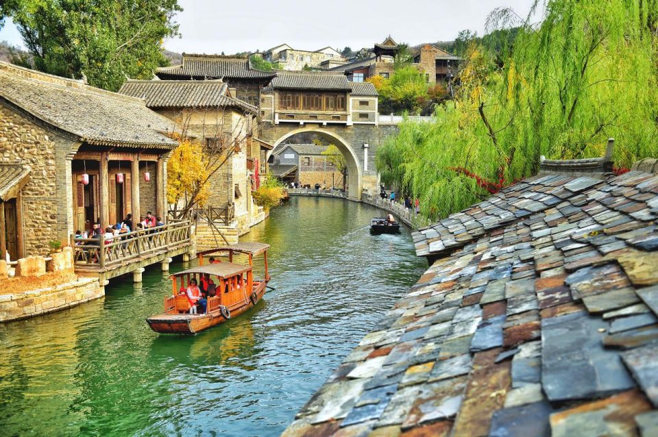 Beijing: Jinshanling and Simatai Wall&Gubei Watertown Tour - Simatai after dark: cable car up, lanterns on, and 10 watch towers open