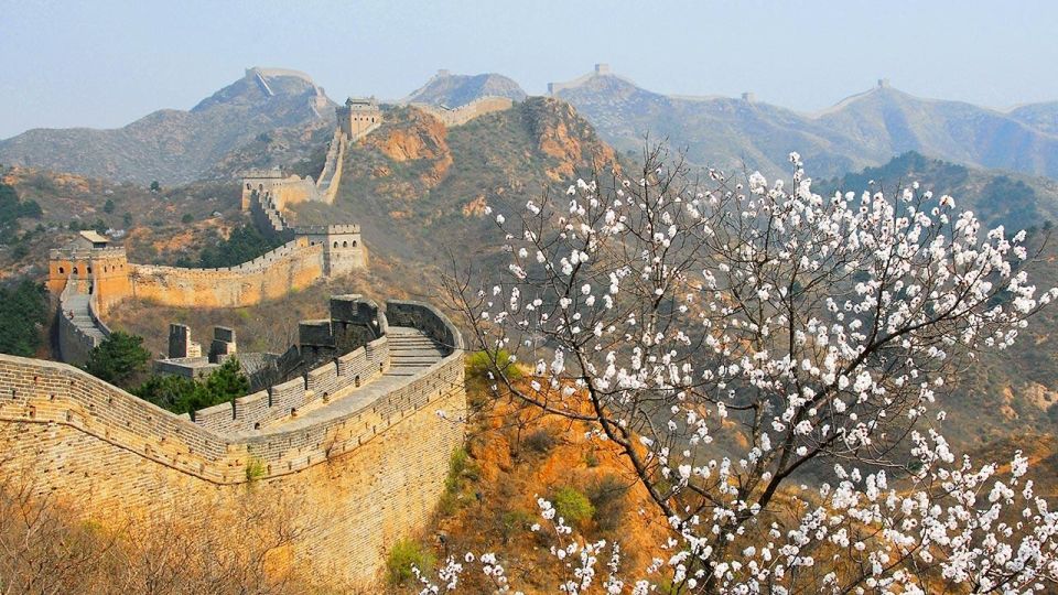 Beijing: Jinshanling and Simatai Wall&Gubei Watertown Tour - What to bring so the day feels easy, not exhausting