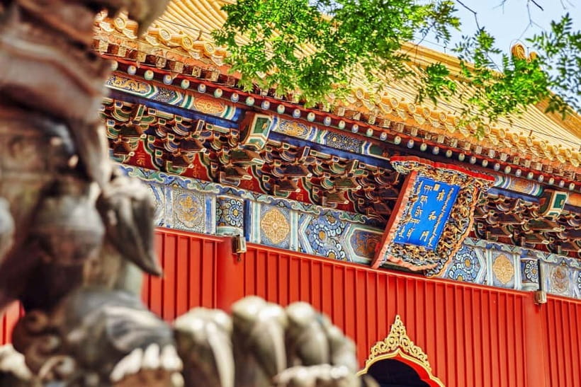 Beijing: Lama Temple Entry Ticket and Optional Guided Tour - Logistics that matter: meeting points, timing, and what to bring