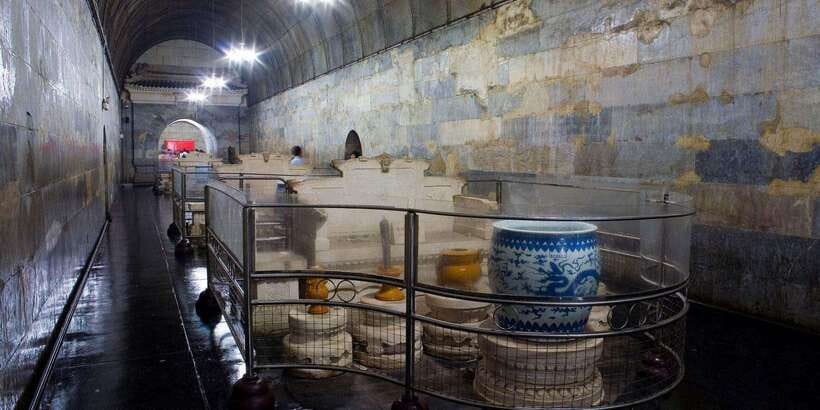 Beijing: Longing Gorge Ice Festival w/Optional Activities - Dingling and Ming Tombs: underground history with strong storytelling