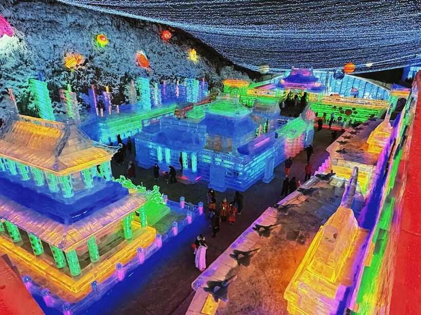 Beijing: Longing Gorge Ice Festival w/Optional Activities - Tian’anmen Square and Forbidden City: scale you can feel