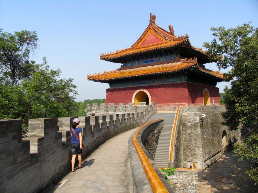 Beijing: Longqing Gorge, Ming Tombs & Lunch Private Day Tour - Who this tour fits best