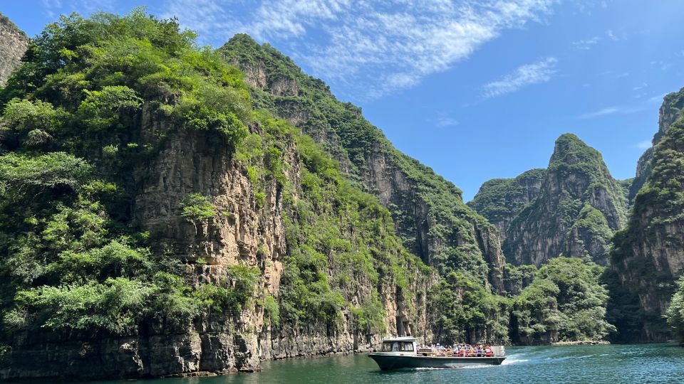 Beijing: Longqing Gorge w/Great Wall or Guyaju Private Tour - Adding Badaling Great Wall: cable car up, guide up close