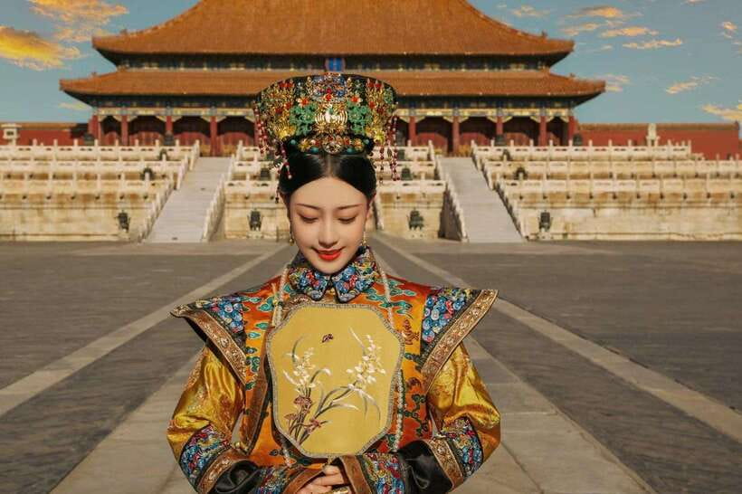 Beijing: Must-Try Chinese Ancient Costume Rental& Photoshoot - Start at Jinyu Hutong Exit C: where your costume day begins
