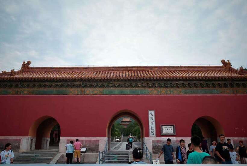 Beijing: Mutianyu Great Wall Private Tour with Ticket - Night and cable car choices (and what your package might include)