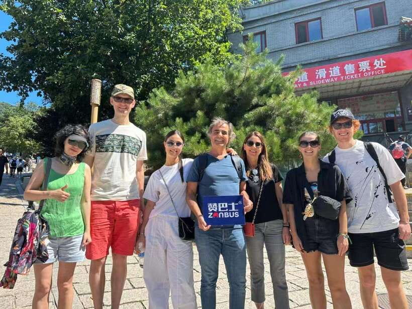 Beijing: Mutianyu Gt Wall Trip, Depart 8-10am Bus w/ Tickets - Food and a small bonus: Burger King and Subway 15% off