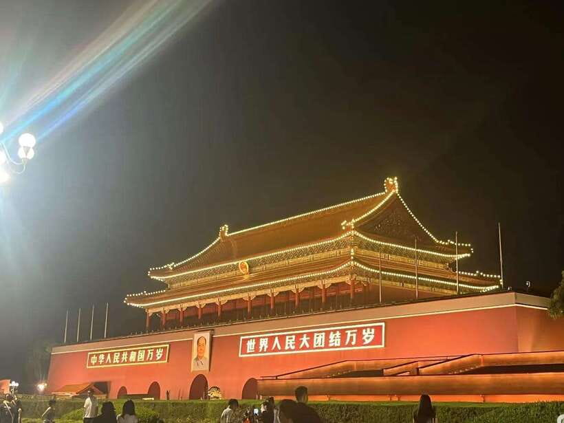 Beijing: Private Layover City Night Tour - Tiananmen Square after dark: Gate of Heavenly Peace, major photos, big crowds