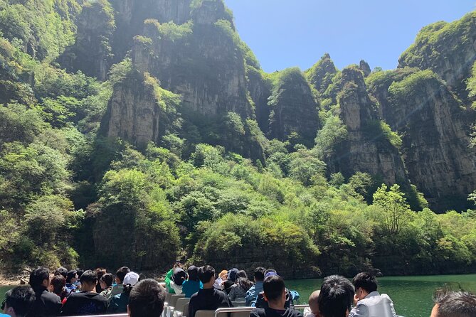 Beijing Private Tour to Badaling Great Wall and Longqing Gorge with Boat Ride - Longqing Gorge: Dragon Elevator + boat ride for a change of pace