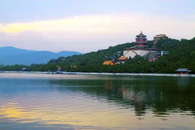 Beijing: Private Tour to Mutianyu Great Wall and Summer Palace - Mutianyu Great Wall: choosing a calmer section and using the internal shuttle