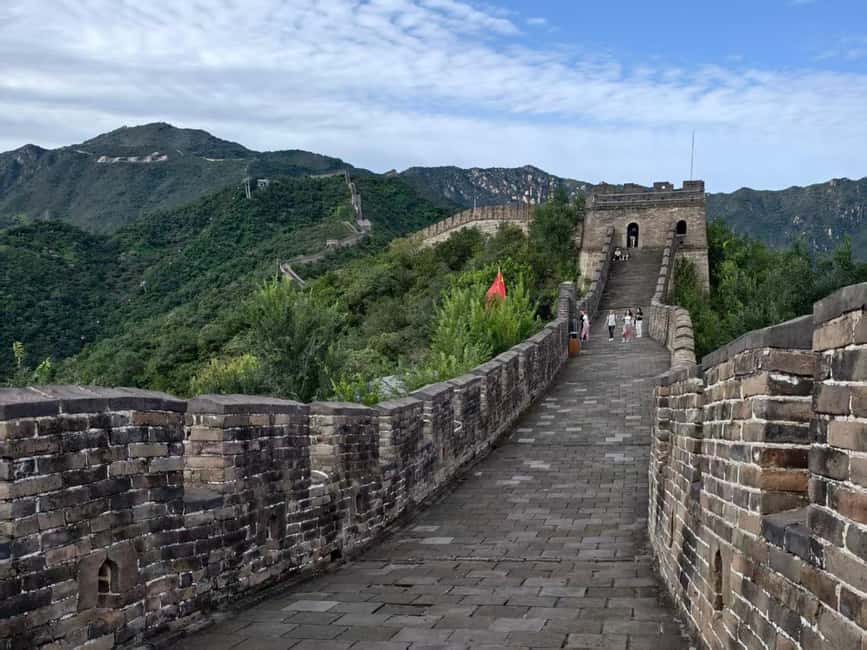 Beijing: Private Transfer to Great Wall & City Highlights - The VIP Fast Pass at Mutianyu: what it changes on the ground