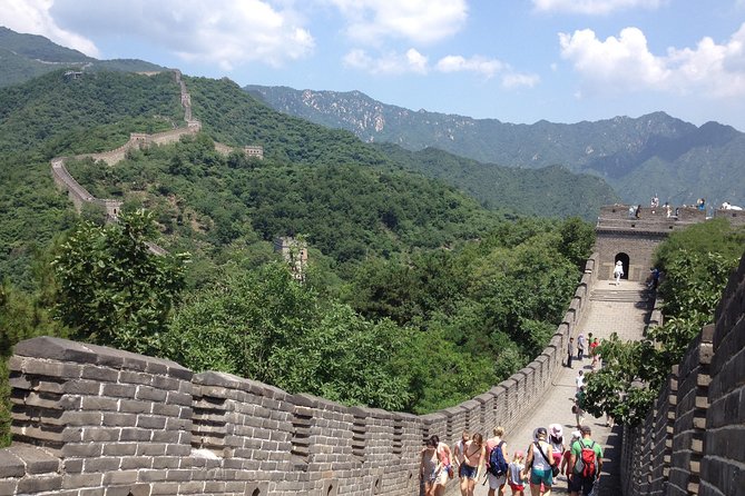 Beijing Private Transfer to Jinshanling or Simatai Great Wall - Who the private guide helps most (and who can do fine without one)