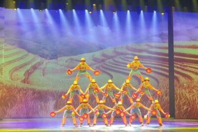 Beijing Red theatre Acrobatics Show Ticket - Timing at Red Theatre: why arriving 20 minutes early matters