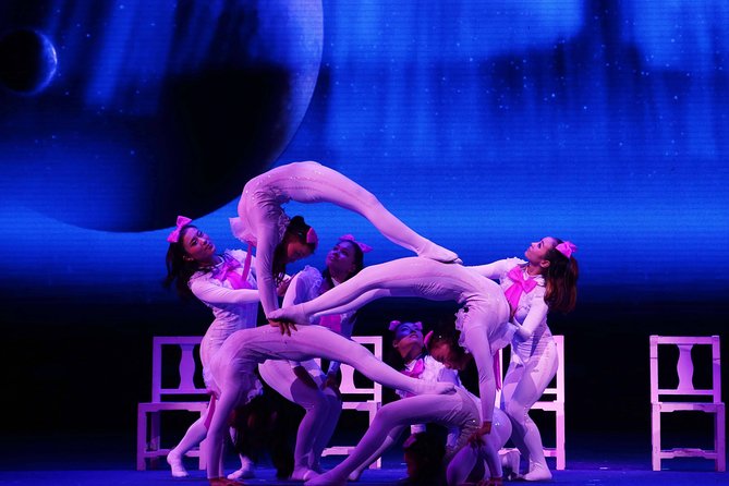 Beijing Roast Duck Banquet and Acrobatics Show with VIP Seats Evening Tour - The 4-hour plan: hotel pickup to VIP show to back home