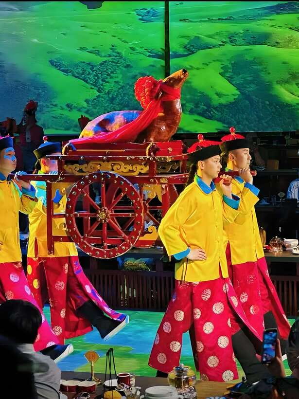 Beijing Royal Banquet with Chinese culture prefermance - How the 2.5-hour banquet actually plays out