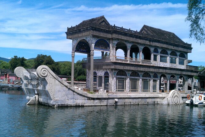 Beijing Summer Palace Ticket Booking - Getting in fast: the east gate QR code routine