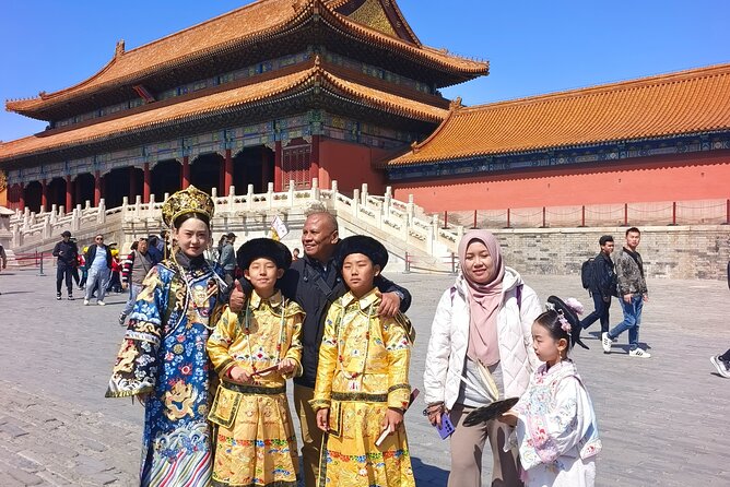 Beijing Tian'anmen Square and Forbidden City Tickets and Tours - Tiananmen Square: where your bearings (and the crowd) matter