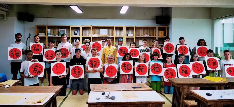 Beijing Wangfujing Calligraphy Class Nearby Forbidden City - Price and value: is $35 worth it near the Forbidden City?