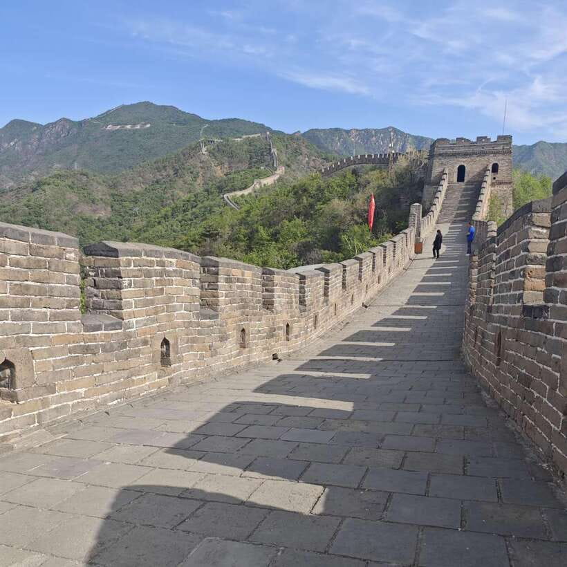 Beijing:Mutianyu Great Wall Private Trip with English Driver - Mutianyu Great Wall: how to actually beat the crowd problem