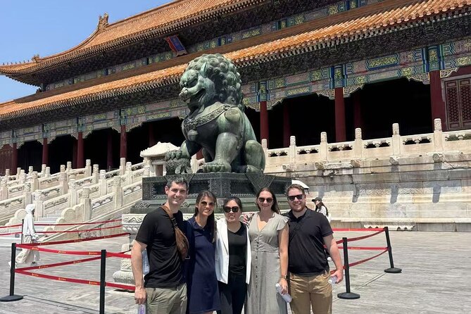 Beijing's Top3:Tiananmen,The Forbidden City and Temple of Heaven - Tiananmen Square: a big first stop with a guide to frame it