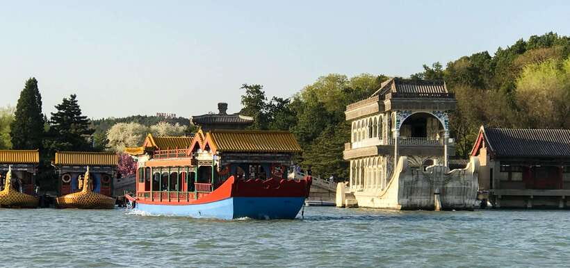 Beijing:Summer Palace Private/Group Tour or book Ticket Only - Kunming Lake: The Moment Summer Palace Stops Being Abstract